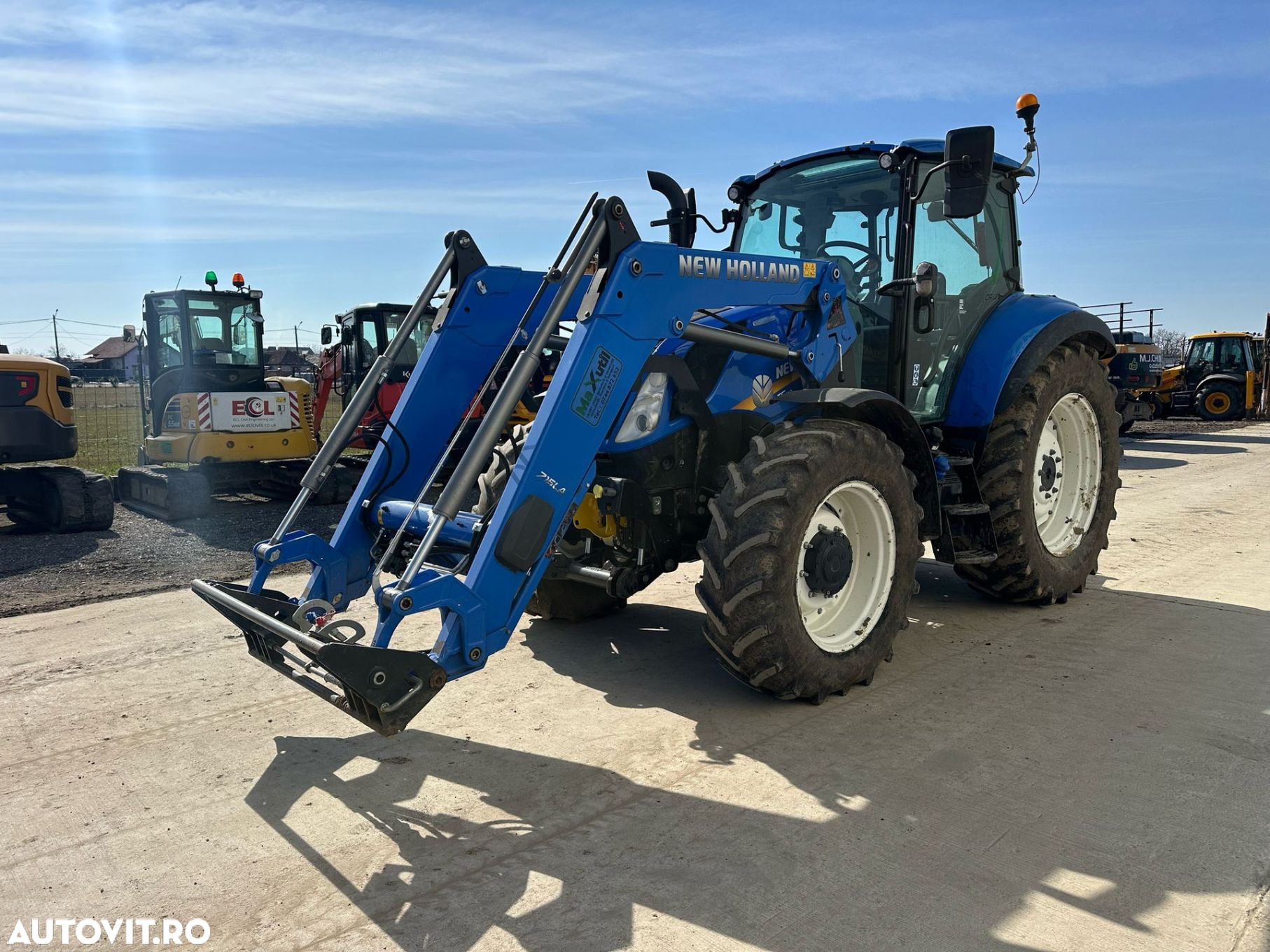 New Holland T5.110 Tractor - 3