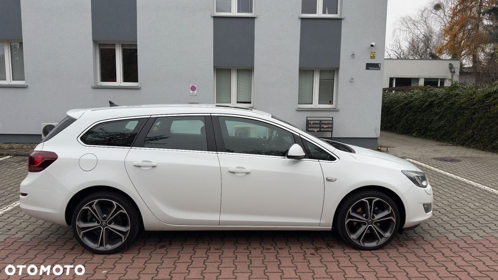 Opel Astra 2.0 CDTI DPF 150 Jahre - 6