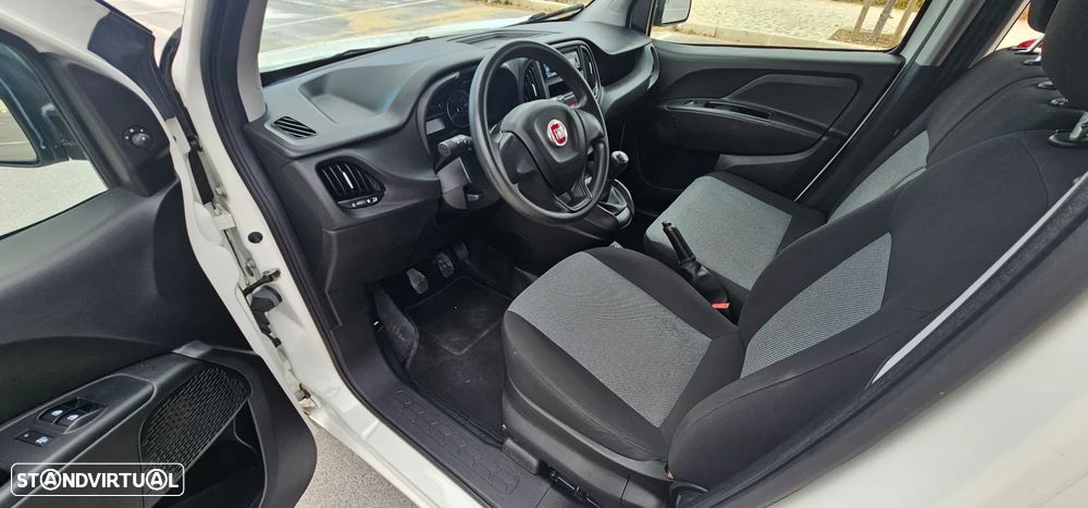 Fiat Doblo Cargo Diesel 1.3 MJ Easy 3L 4P (95cv) - 12