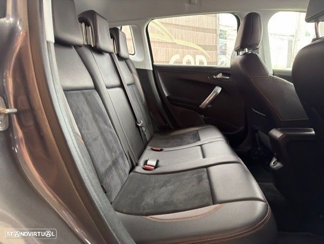 Peugeot 2008 PureTech 82 Signature - 9