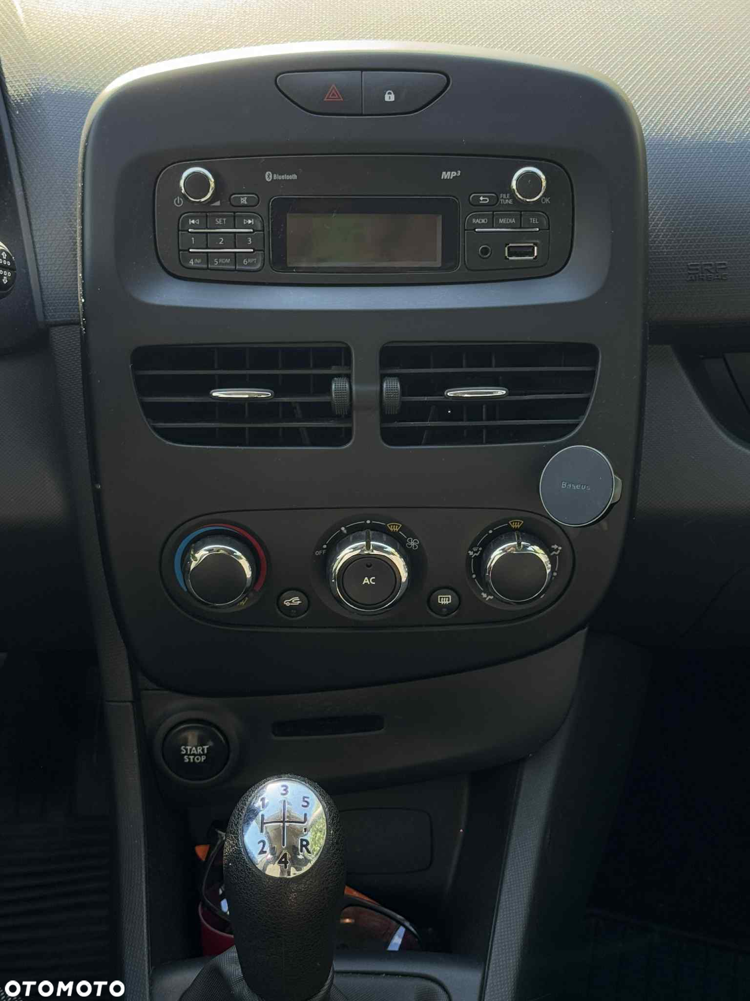 Renault Clio 1.5 dCi Alize - 12