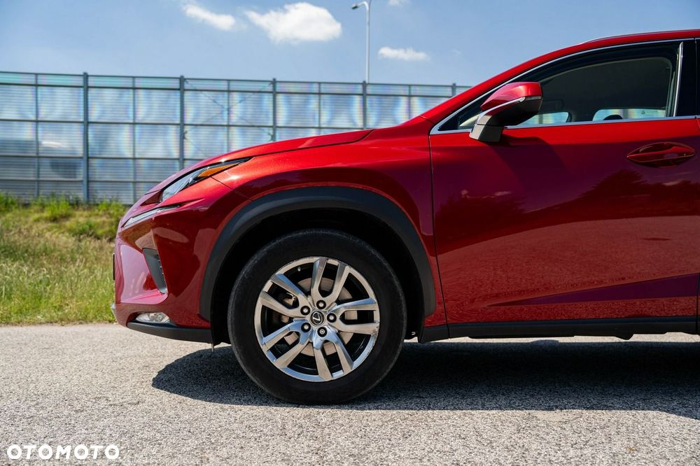 Lexus NX 300h Business Edition AWD - 12