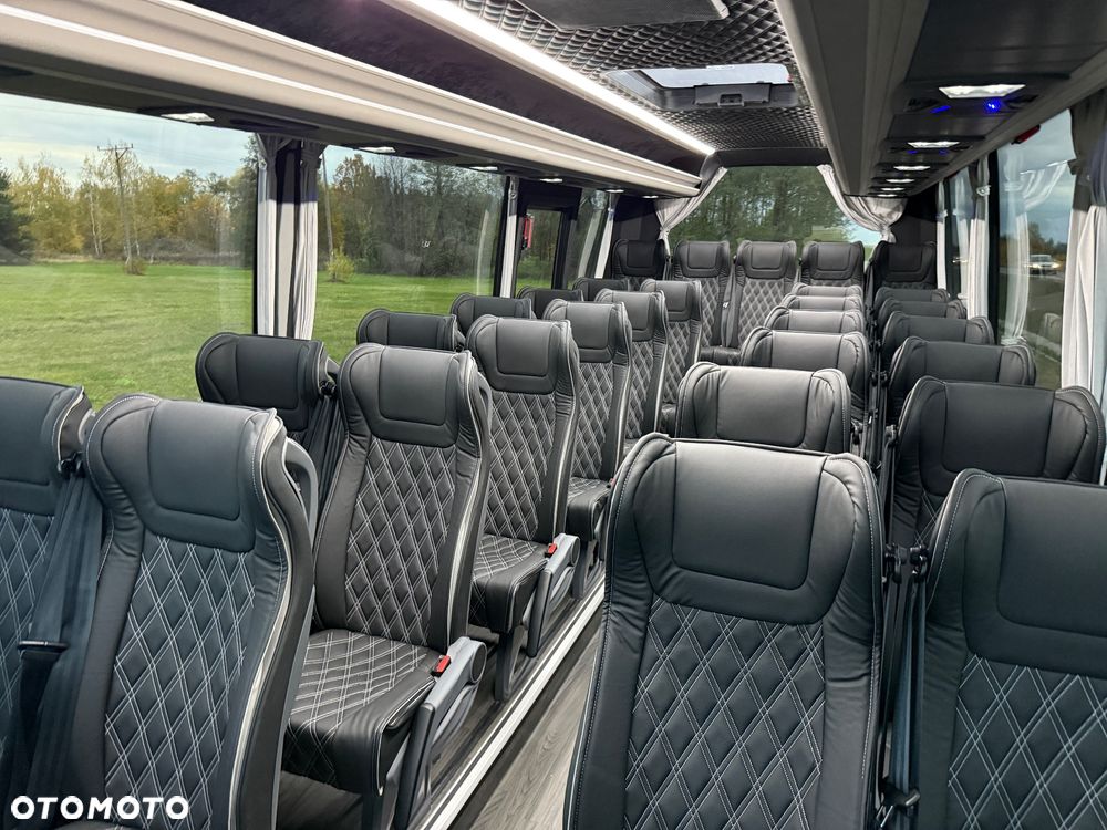 Mercedes-Benz Sprinter 519 - 35