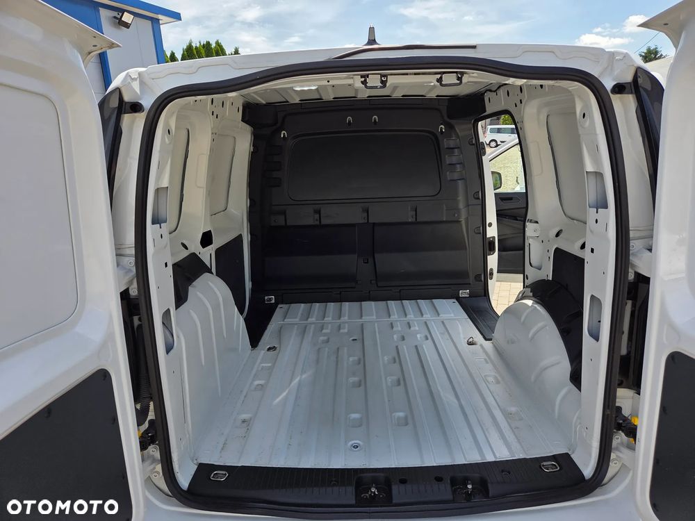 Volkswagen Caddy 2.0 TDI - 17