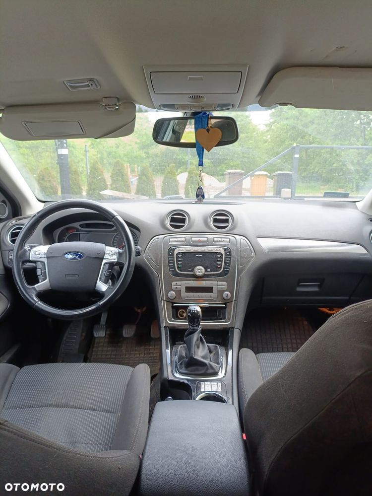 Ford Mondeo 2.0 Titanium - 4