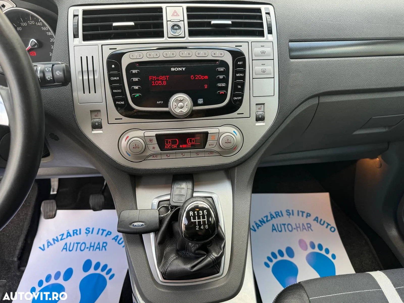 Ford Kuga - 8