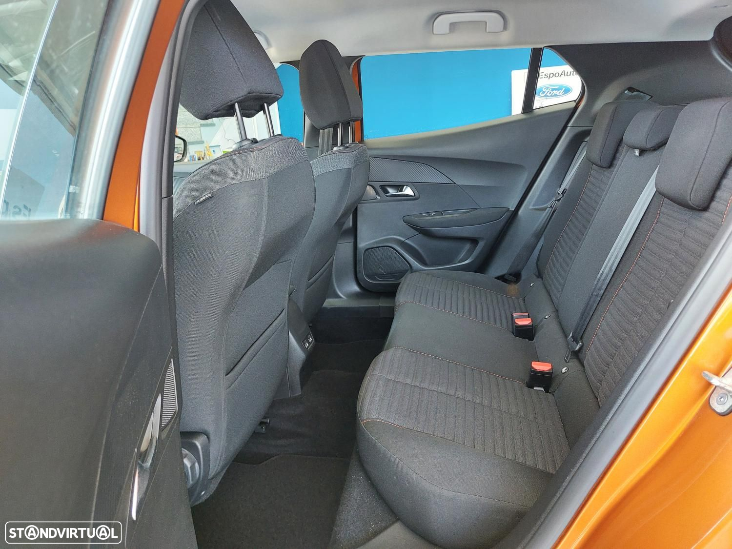 Peugeot e-2008 50 kWh Active Pack - 18