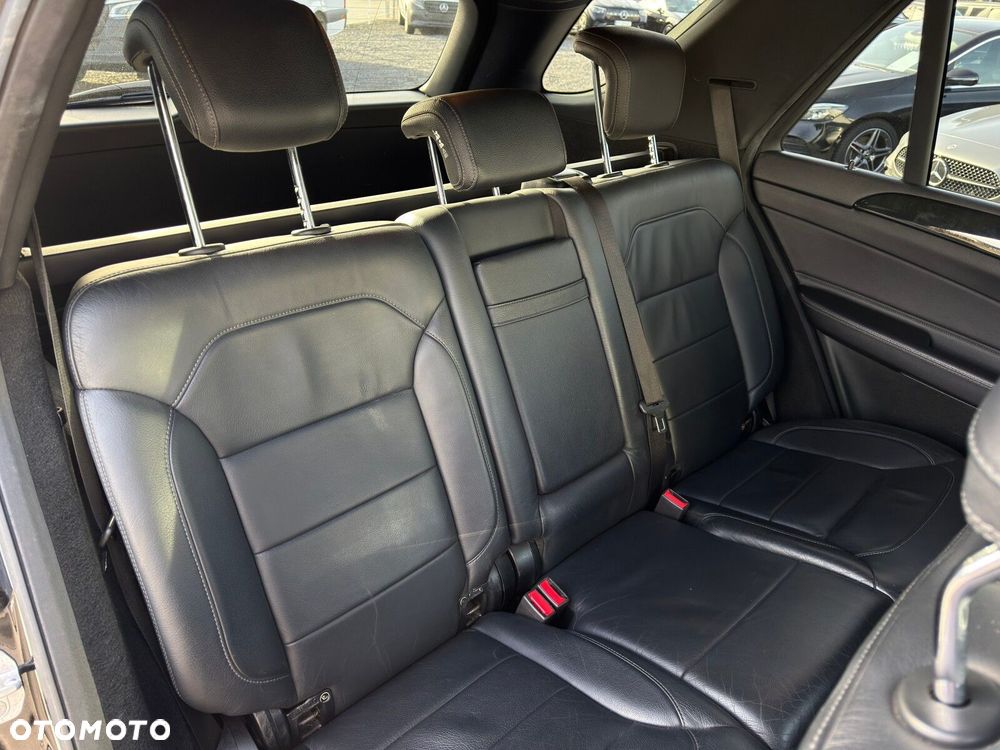 Mercedes-Benz GLE 350 d 4-Matic - 25