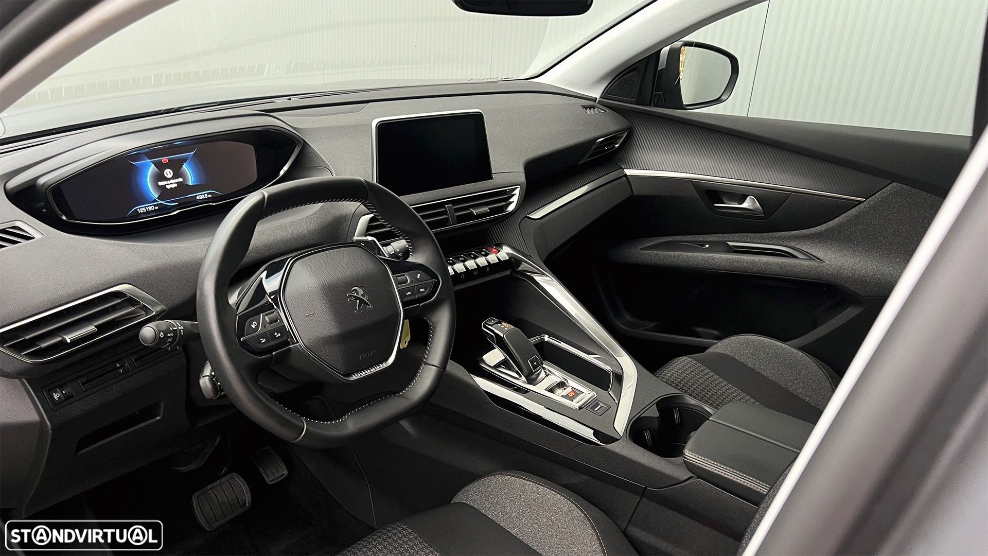 Peugeot 5008 1.2 PureTech Allure EAT8 - 11