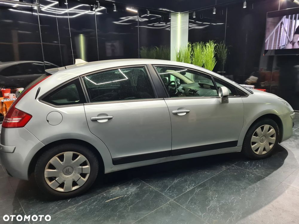 Citroen C4 2009 photo 5