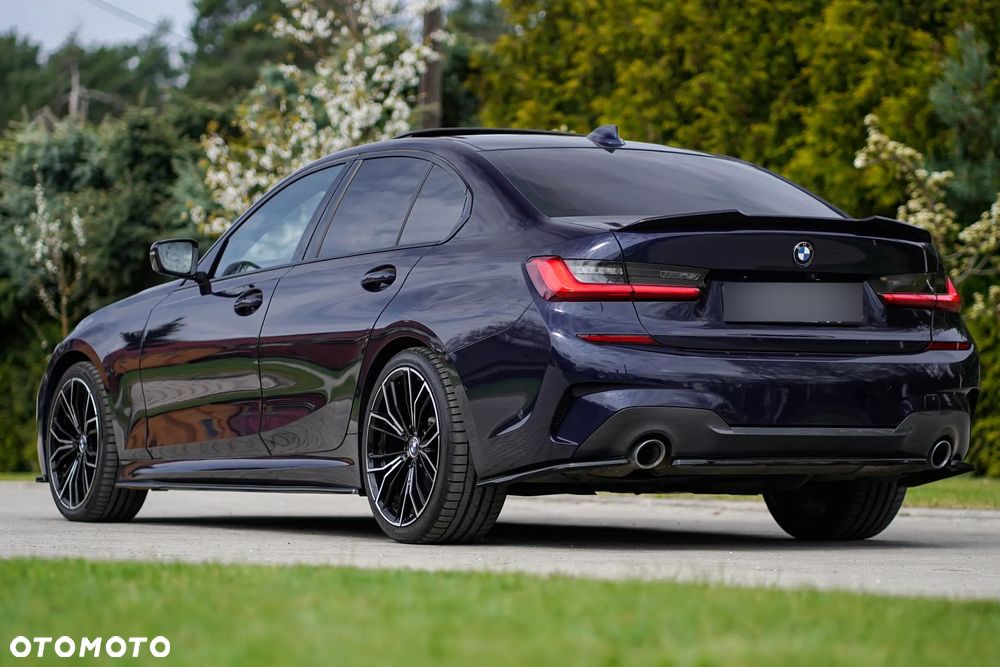 BMW Seria 3 330d xDrive mHEV M Sport - 6