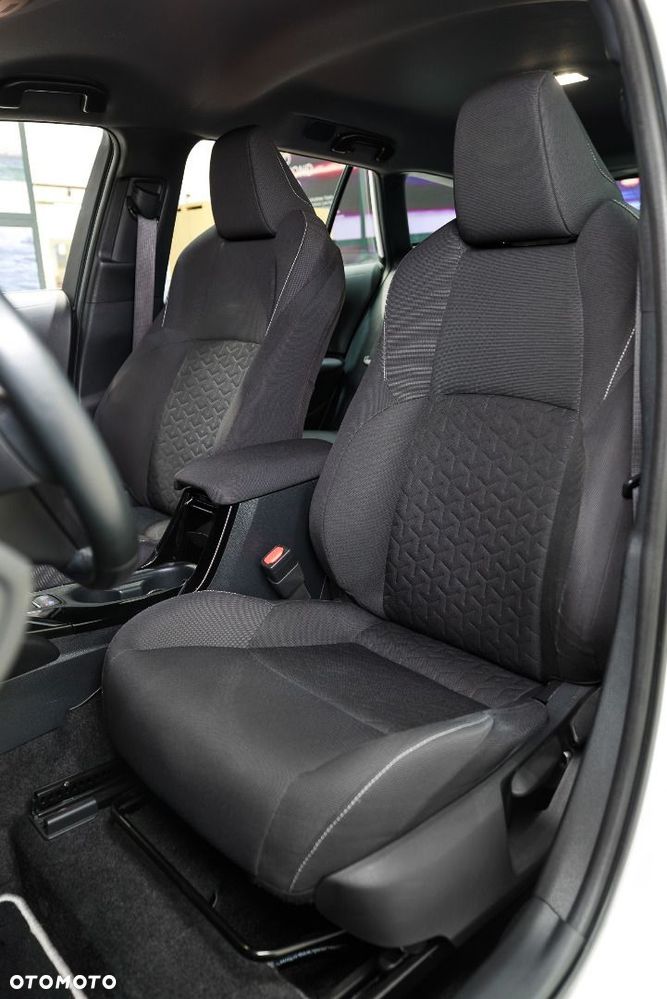 Toyota Corolla 1.8 Hybrid Comfort - 24