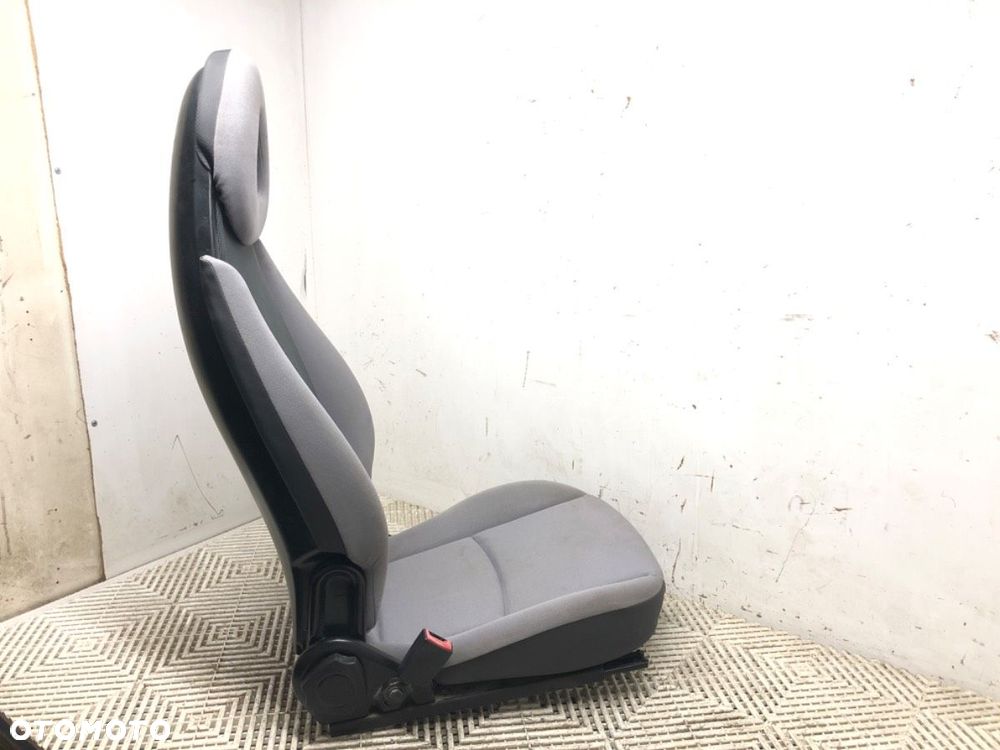 FOTEL LEWY PRZÓD  SMART FORTWO coupe (450) 2004 - 2007 0.7 (450.330) 37 kW [50 KM] benzyna 2004 - - 9