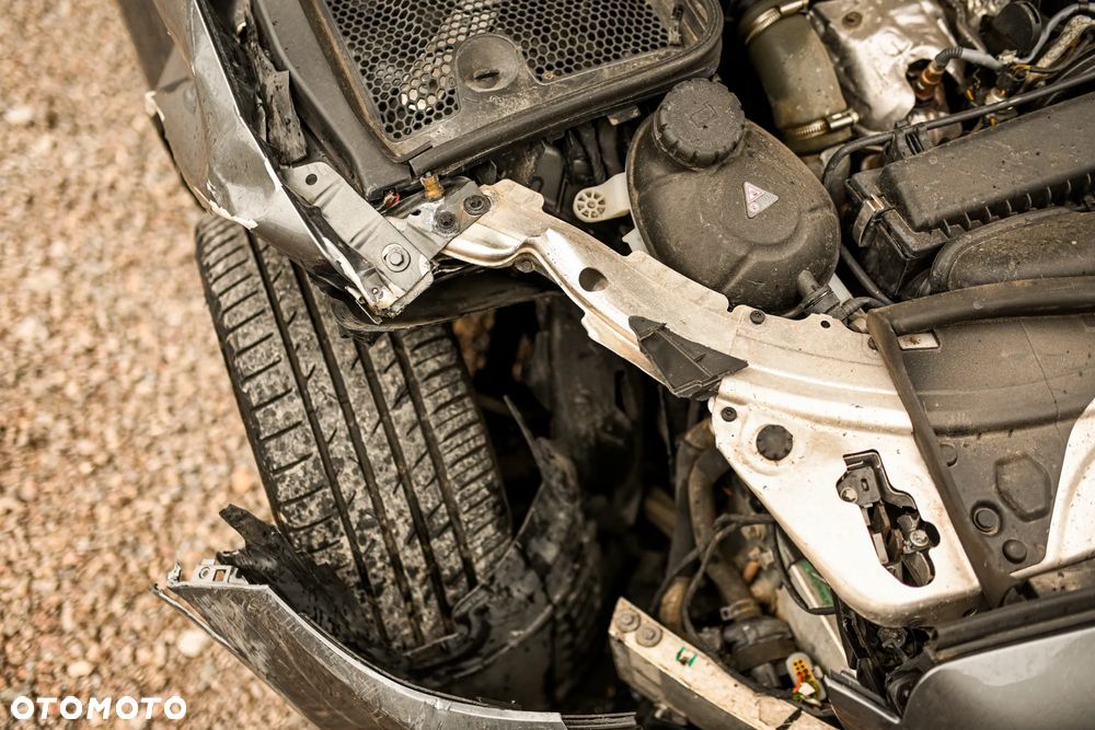 Mercedes-Benz Klasa C 180 (BlueTEC) d 7G-TRONIC - 22