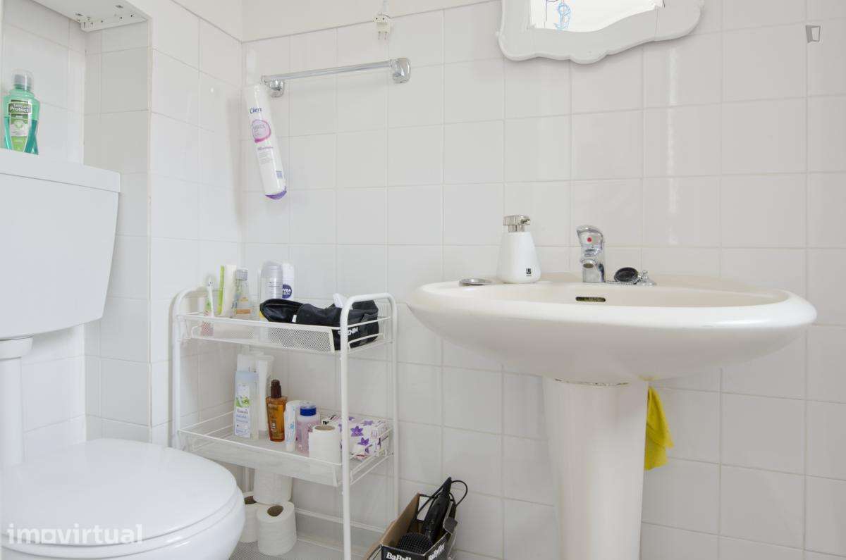 Quarto - localizado em Arroios Lisbon - Grande imagem: 3/21