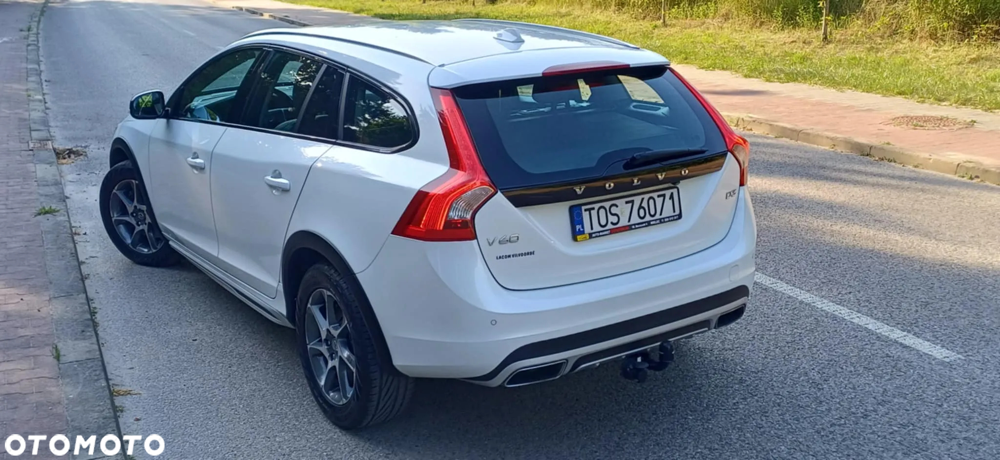 Volvo V60 Cross Country D3 Drive-E Momentum - 21
