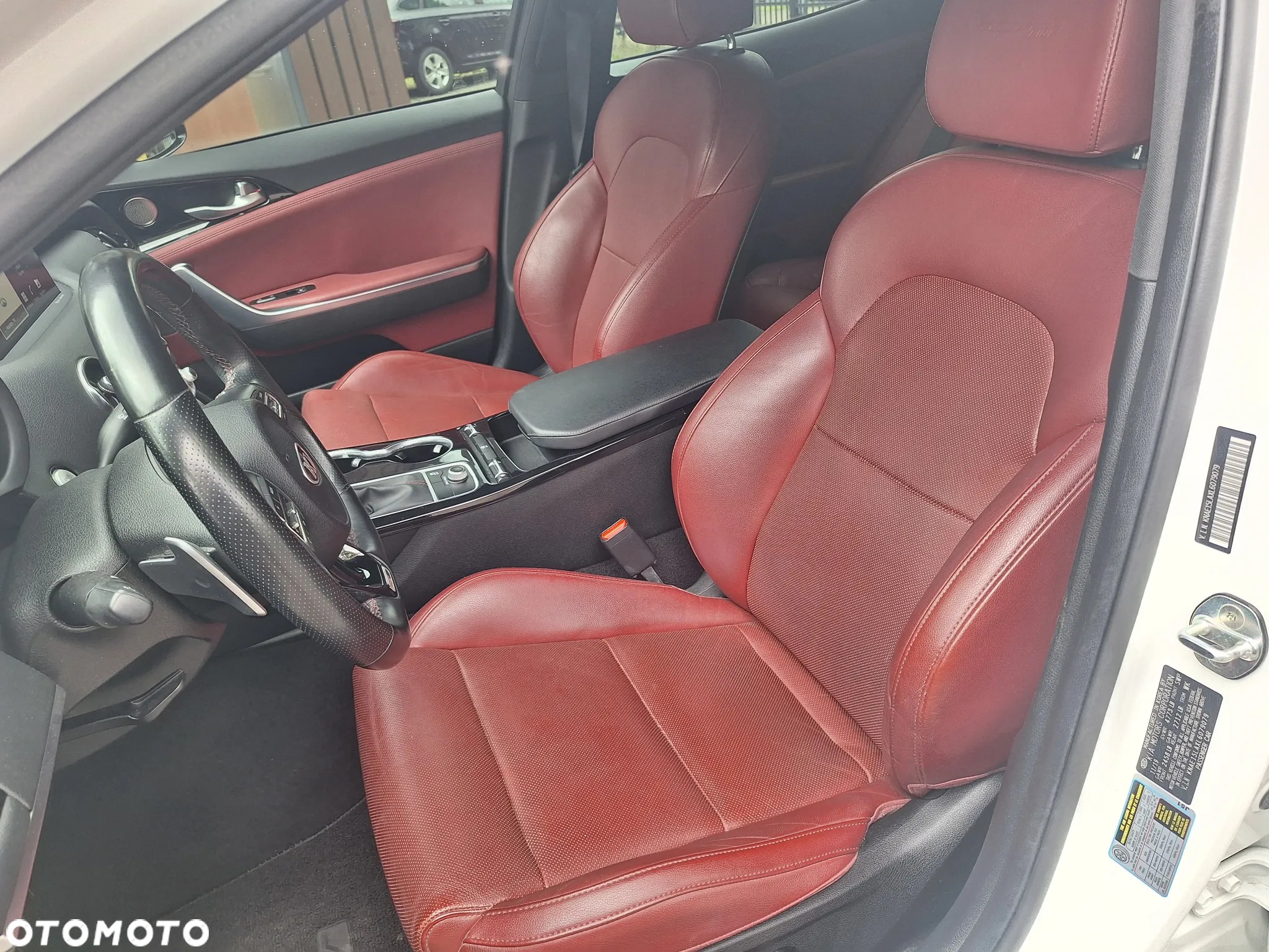 Kia Stinger 2.0 T-GDI GT Line - 12