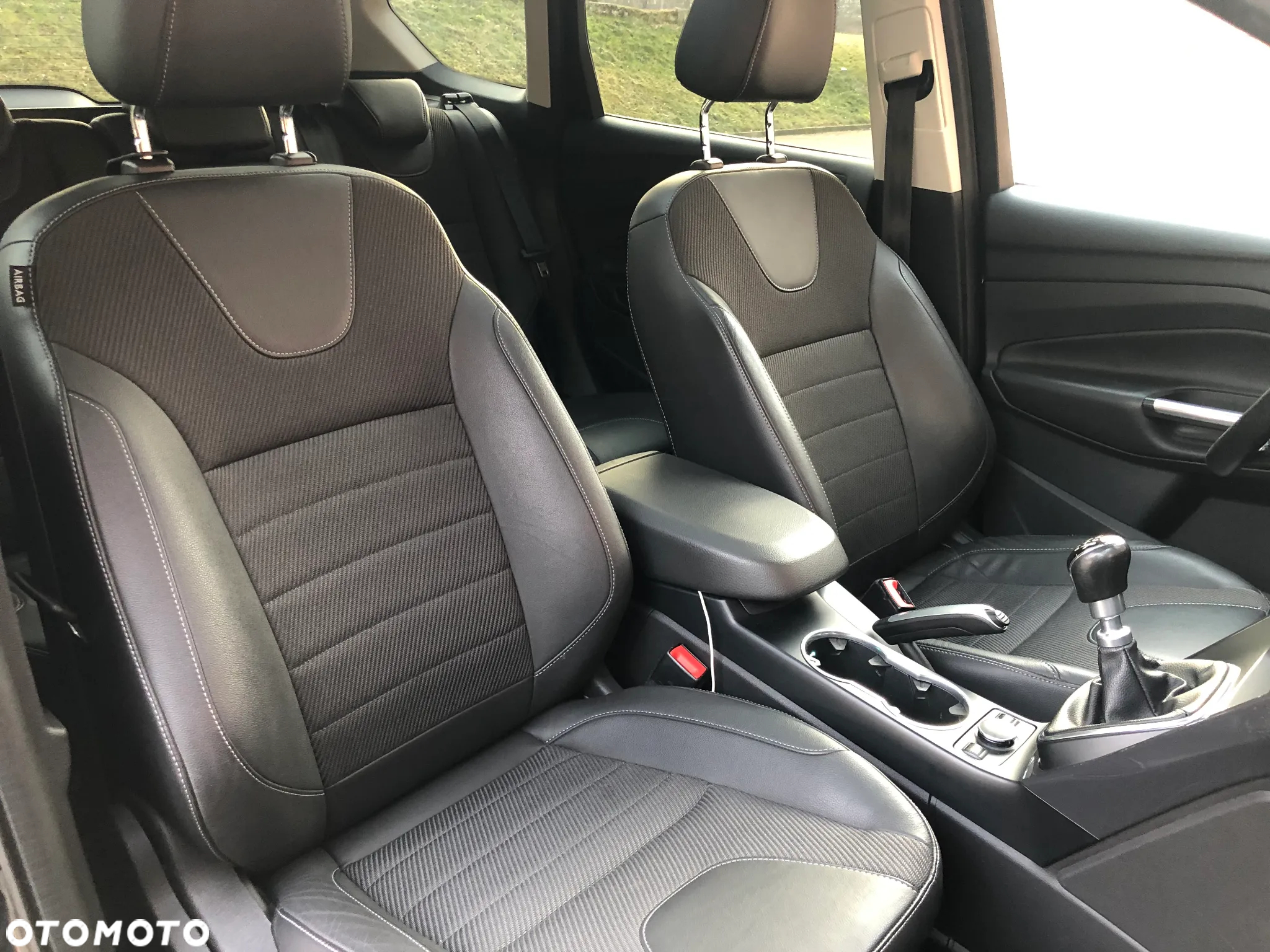 Ford Kuga 2.0 TDCi 4x4 Individual - 31