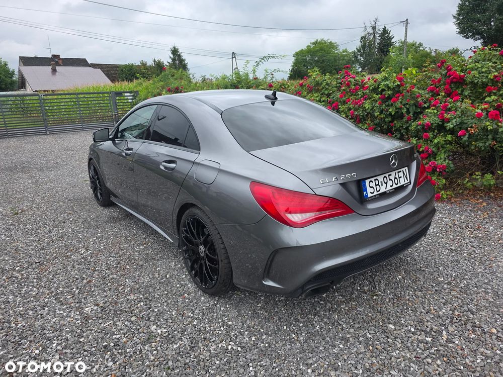 Mercedes-Benz CLA 250 4-Matic AMG Line - 5