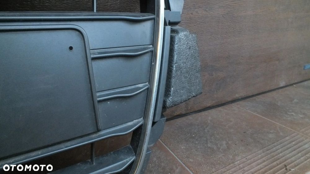 Atrapa zderzaka Audi A4 B9 8K0853651F - 4