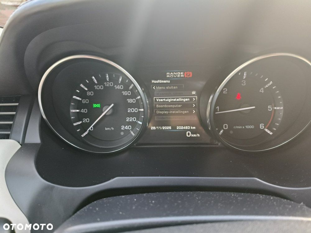 Land Rover Range Rover Evoque - 31