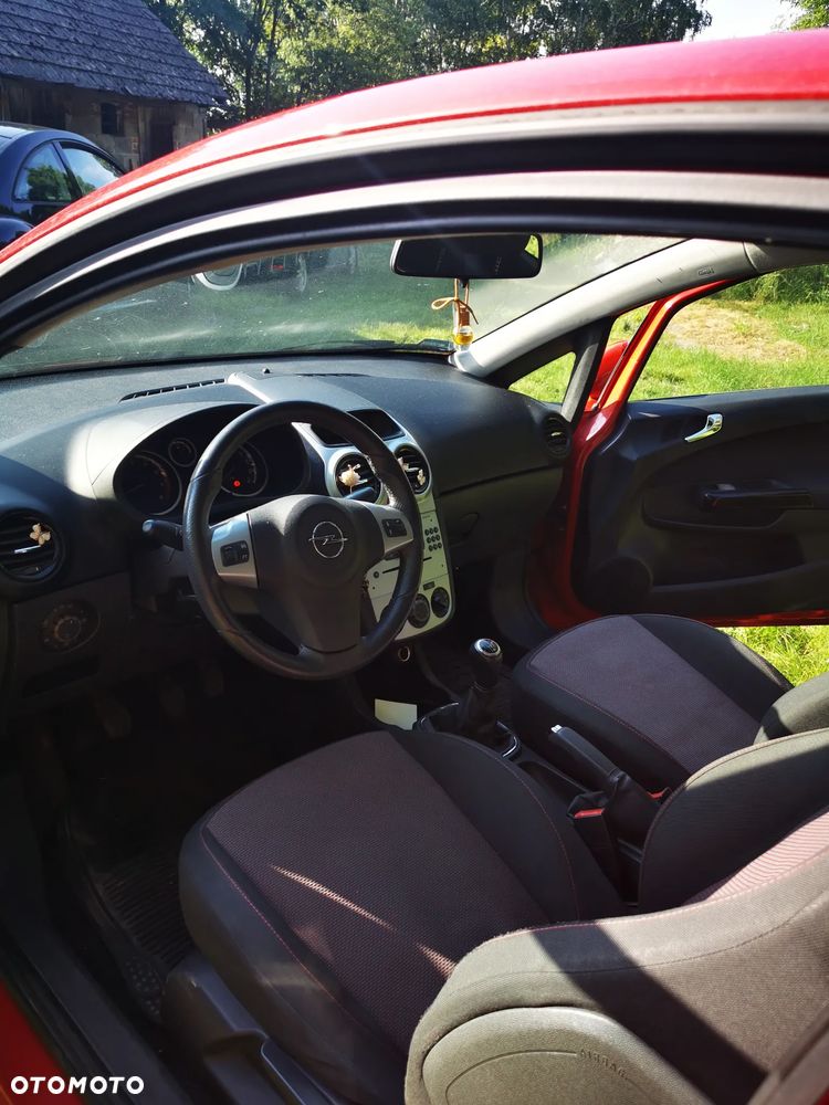 Opel Corsa 1.2 16V - 10