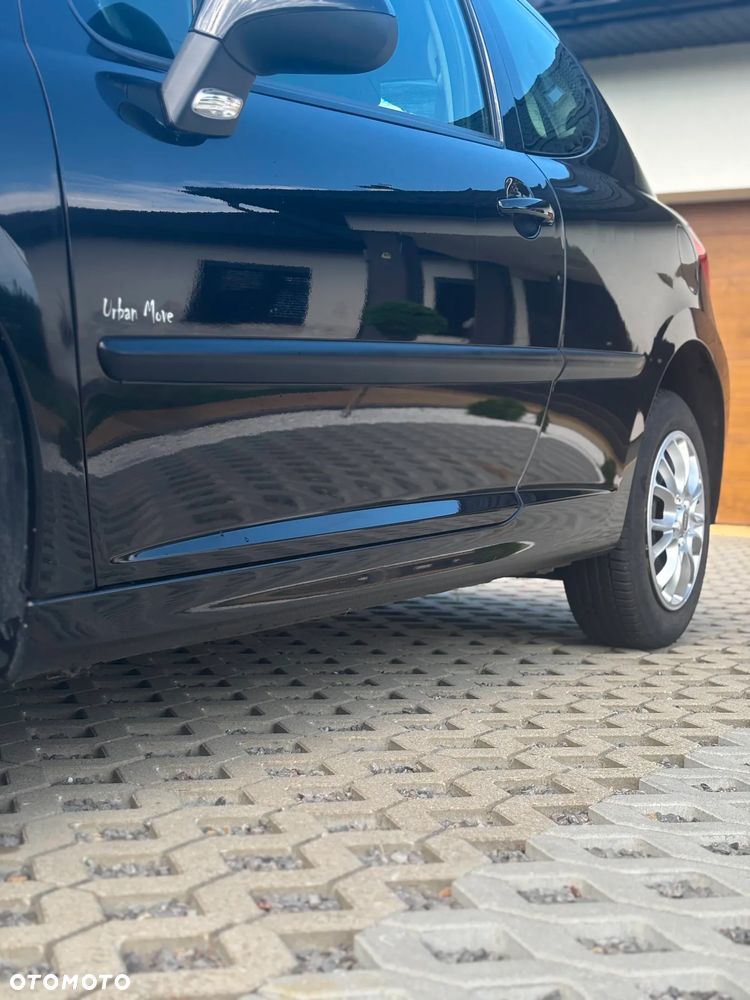 Peugeot 207 - 7