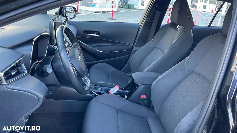 Toyota Corolla 1.8 HSD TS Dynamic - 28