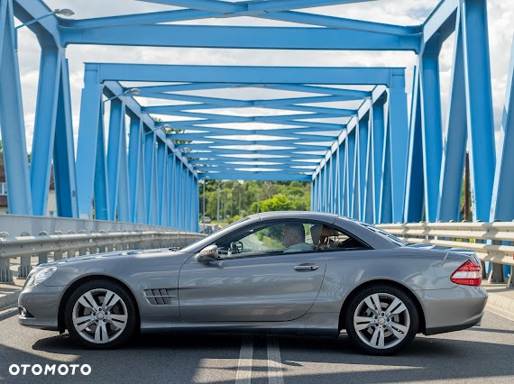 Mercedes-Benz SL - 31