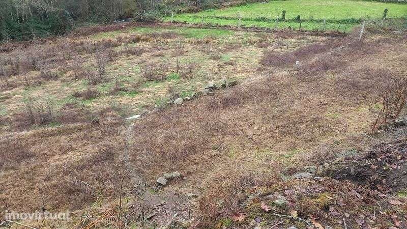 terreno com anexo muito útil - Grande imagem: 2/7