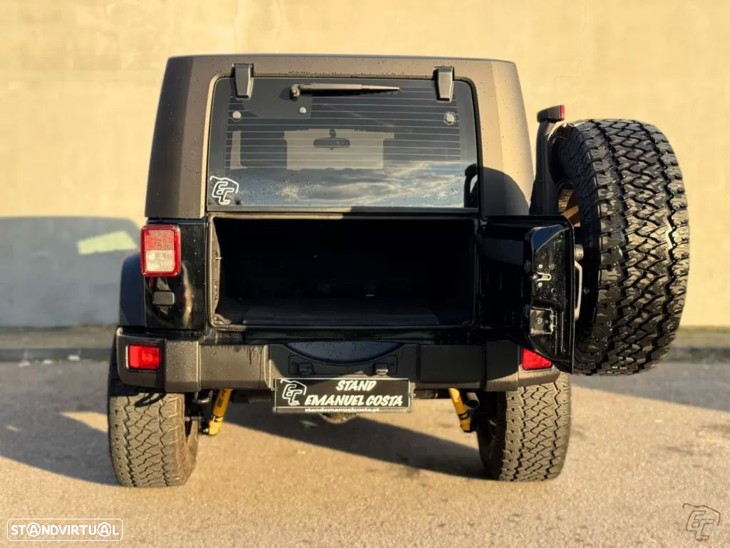 Jeep Wrangler Unlimited 2.8 CRD DPF Sport - 4