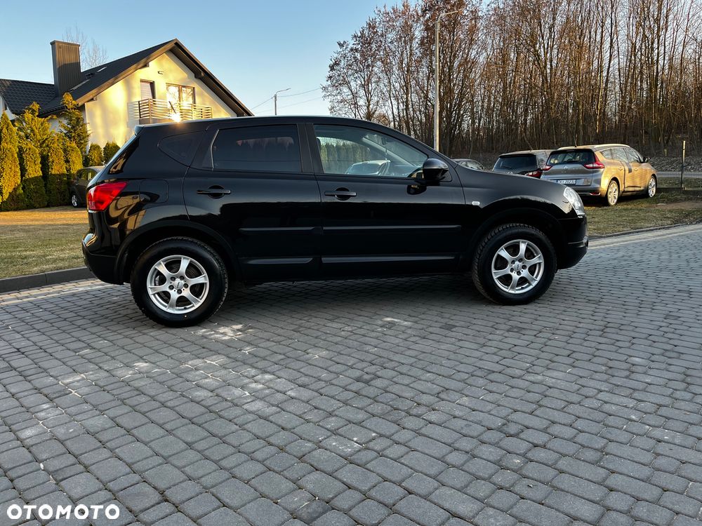 Nissan Qashqai - 2