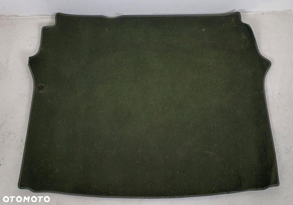 TAPICERKA PODŁOGA BAGAŻNIKA MERCEDES W126 - 1