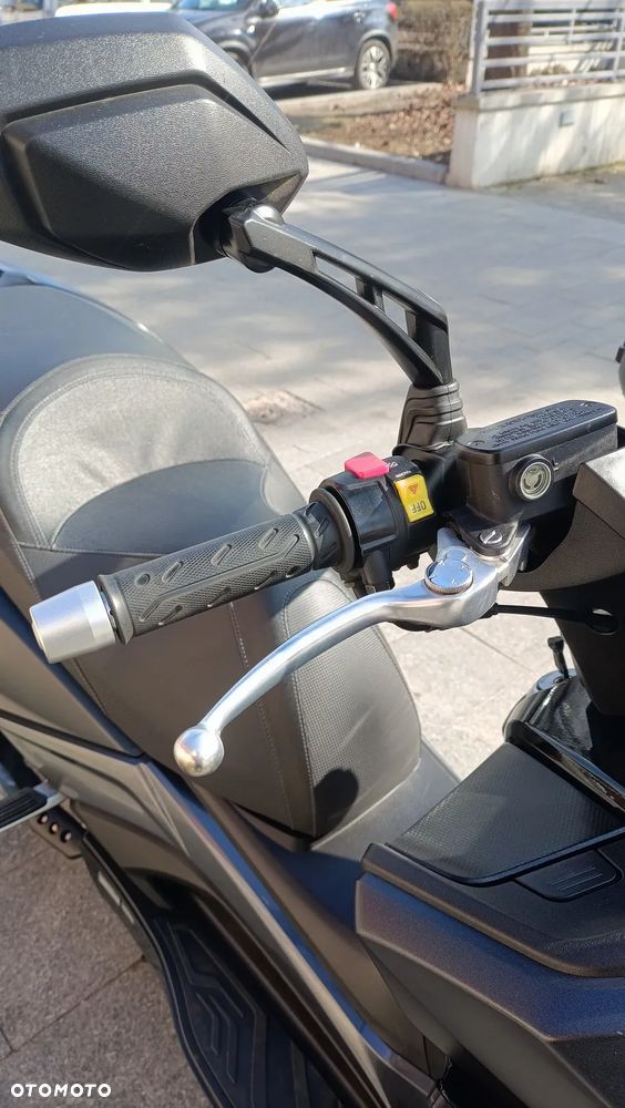 Kymco Downtown - 8