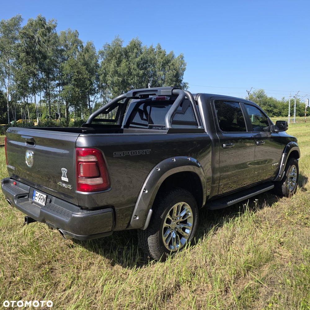 RAM 1500 Crew Cab Shortbed Laramie - 9