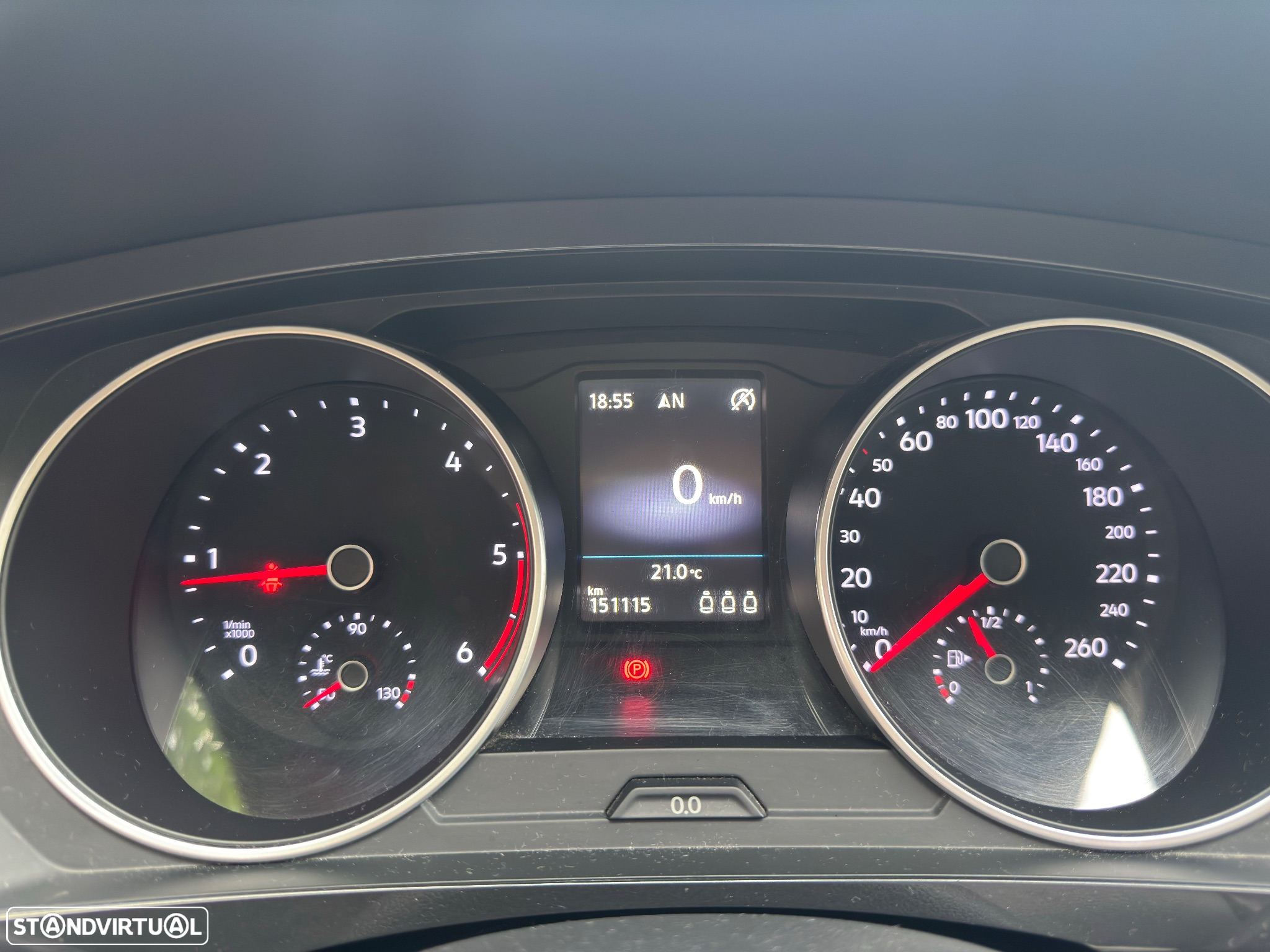 VW Tiguan 2.0 TDI R-Line - 11