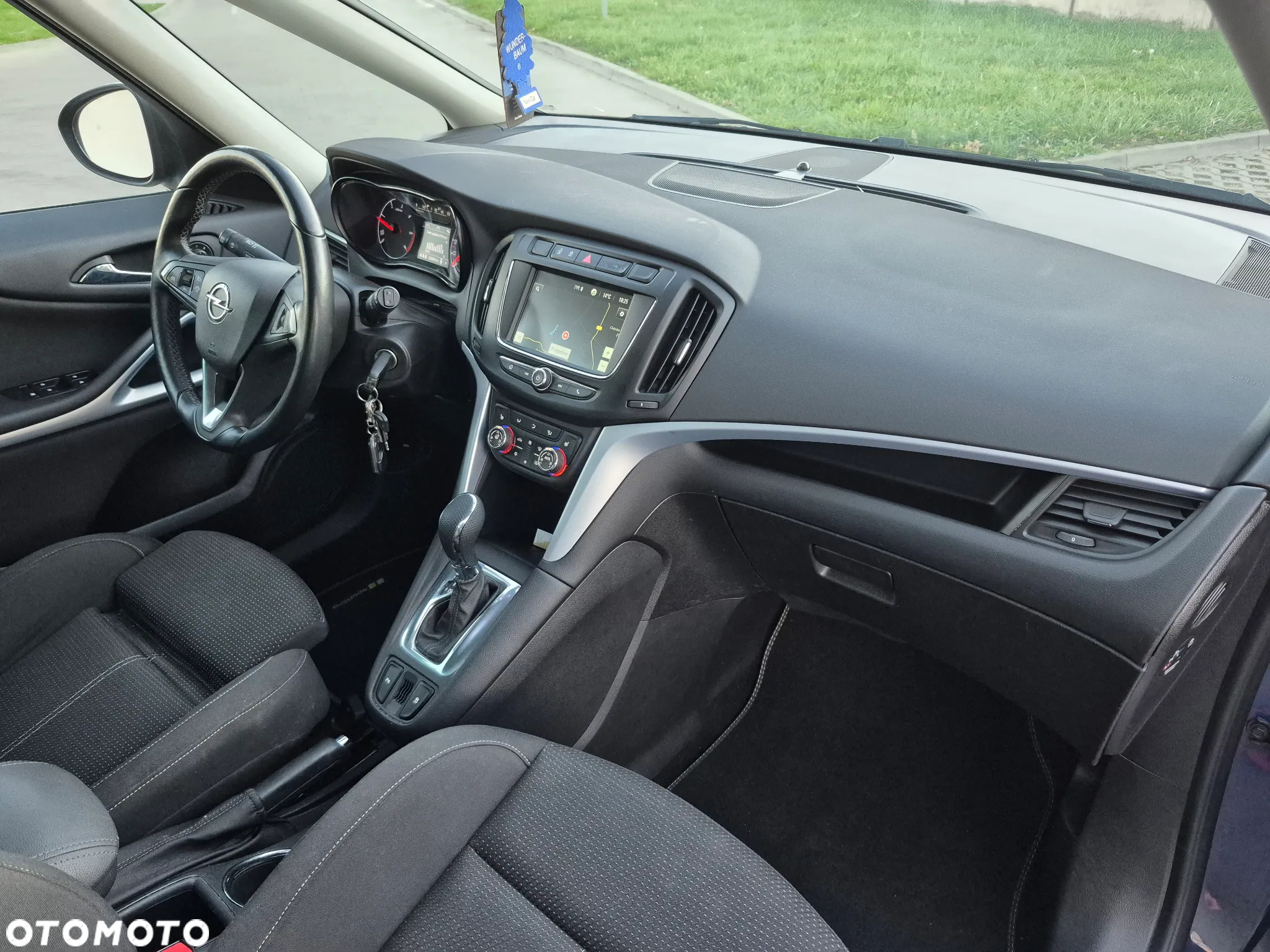 Opel Zafira 2.0 D Automatik 120 Jahre - 8