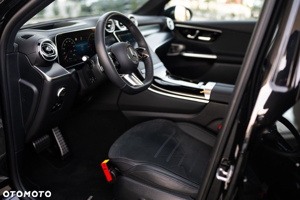 Mercedes-Benz GLC - 23