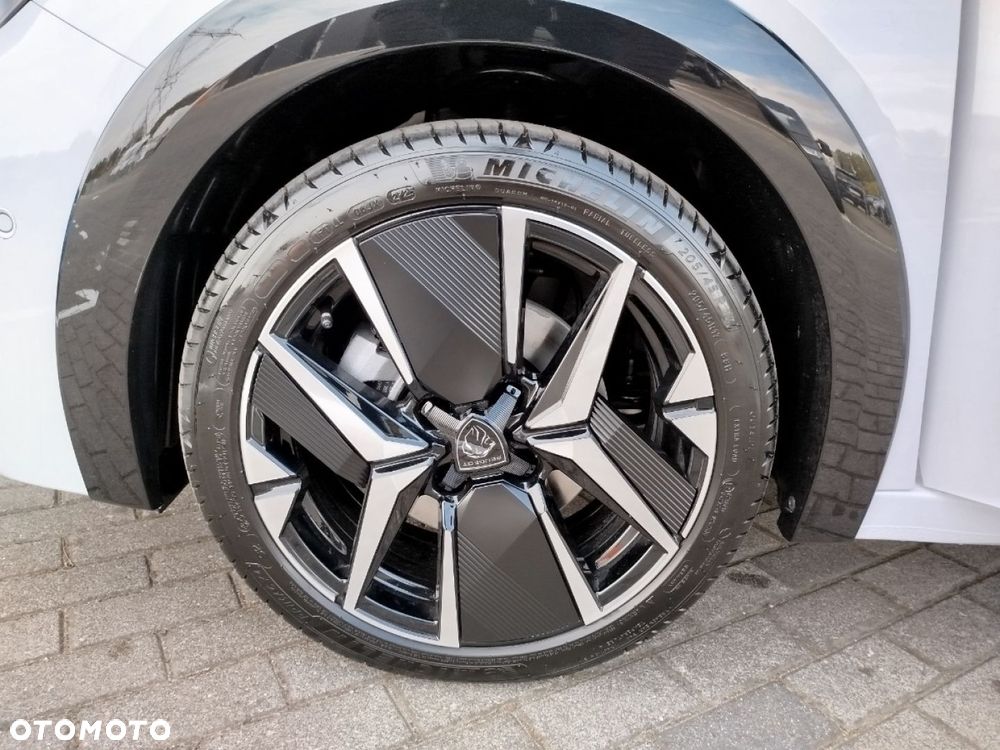 Peugeot 208 - 31