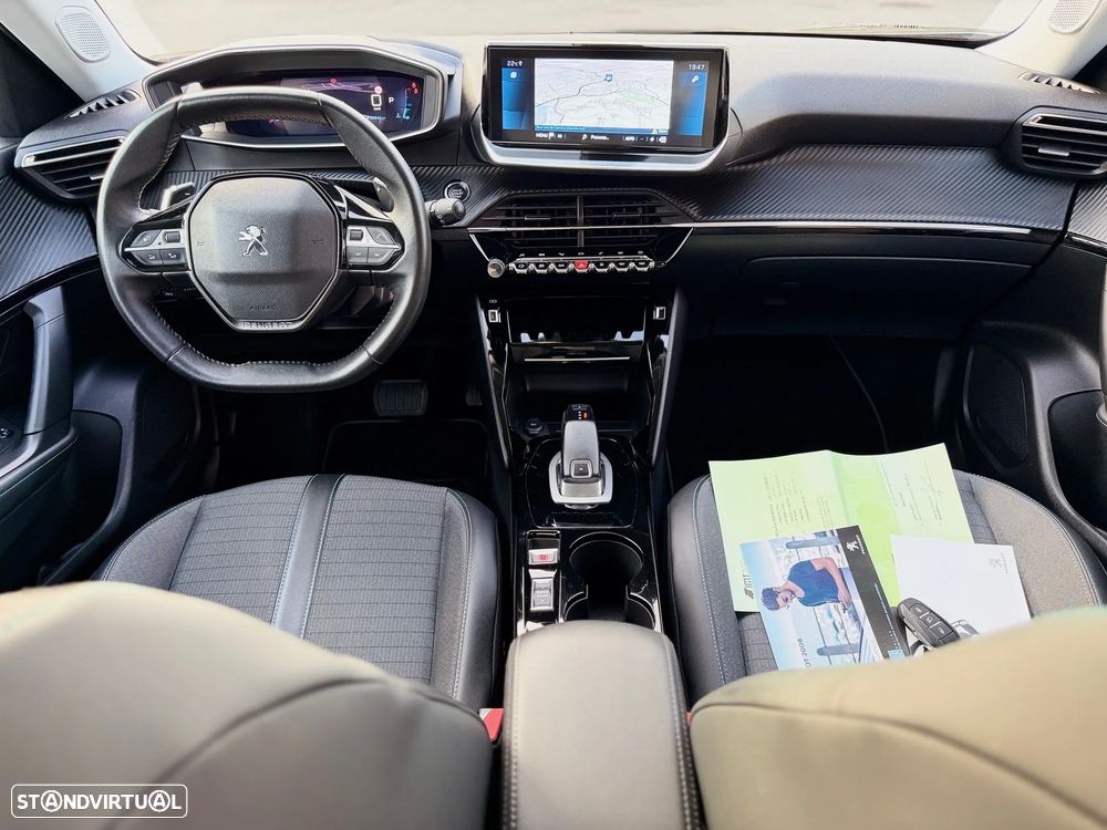 Peugeot 2008 1.2 PureTech Allure Pack EAT8 - 5