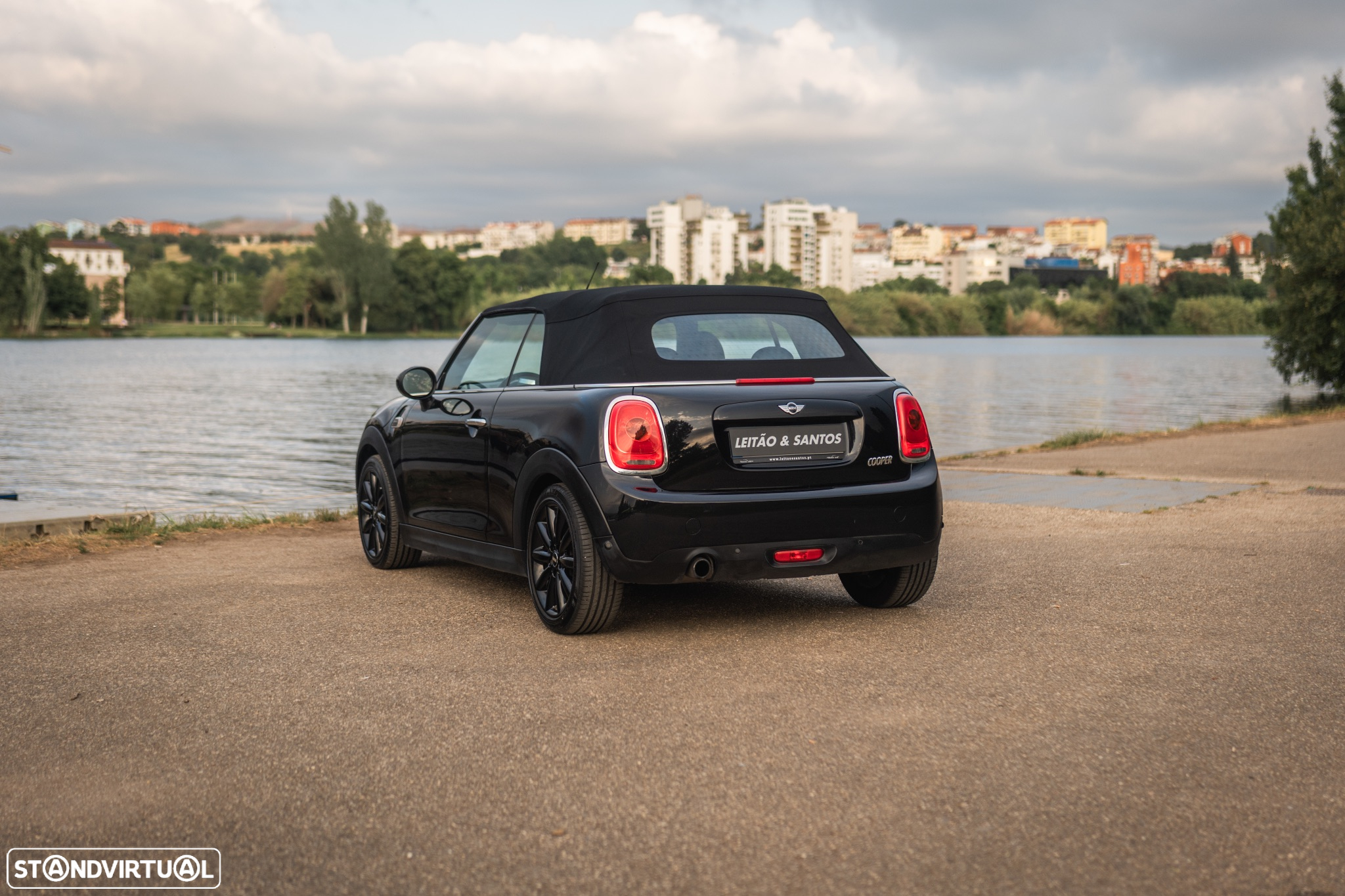 MINI Cabrio Cooper Sidewalk Edition - 48