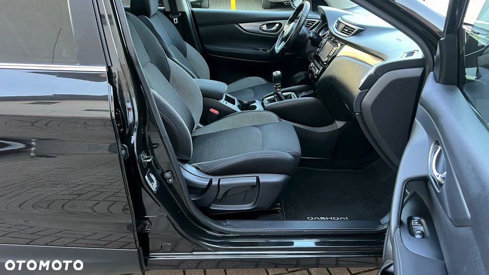 Nissan Qashqai 1.6 DIG-T Tekna - 23