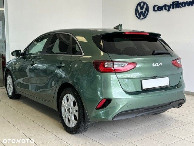 Kia Ceed 1.5 T-GDI M DCT - 11