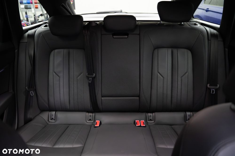 Audi A6 Allroad - 16