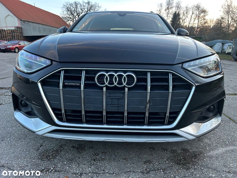 Audi A4 Allroad - 33