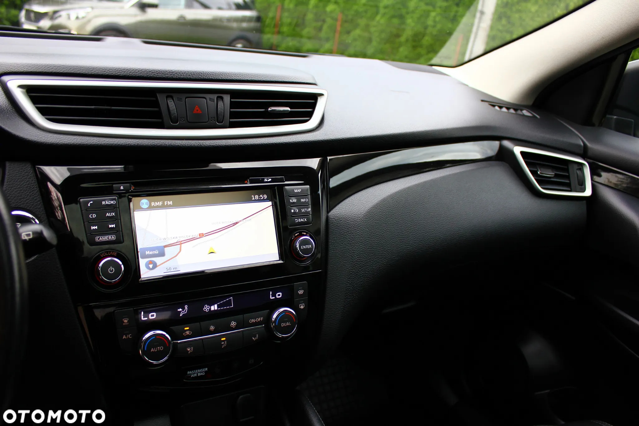Nissan Qashqai 1.6 DIG-T Tekna - 27