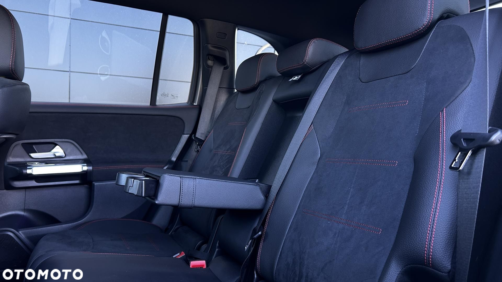 Mercedes-Benz GLB 200 AMG Line 7G-DCT - 22