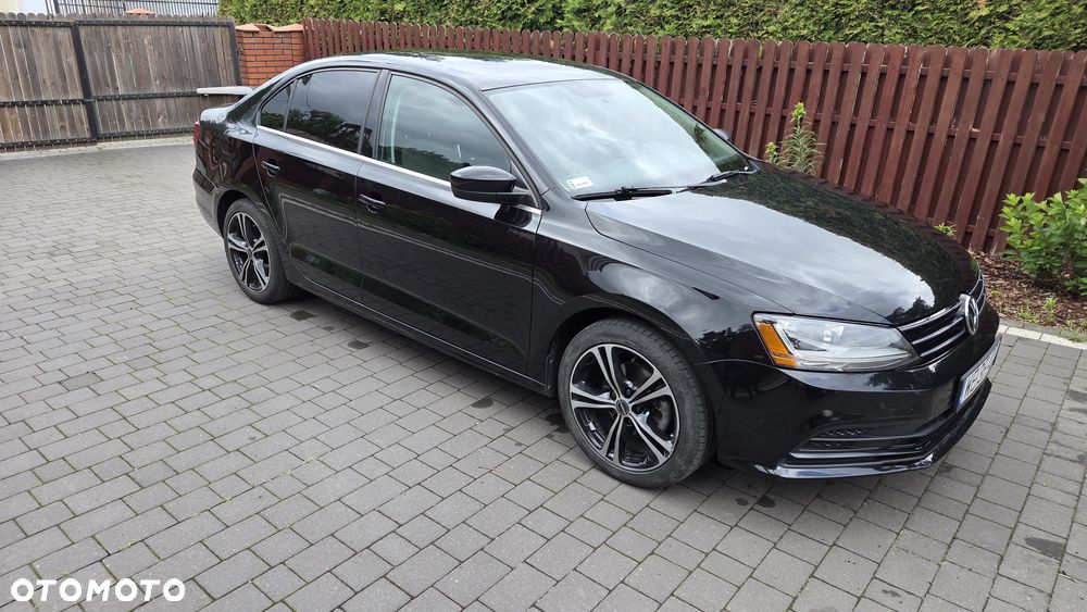 Volkswagen Jetta 1.4 TSI BMT Trendline - 1