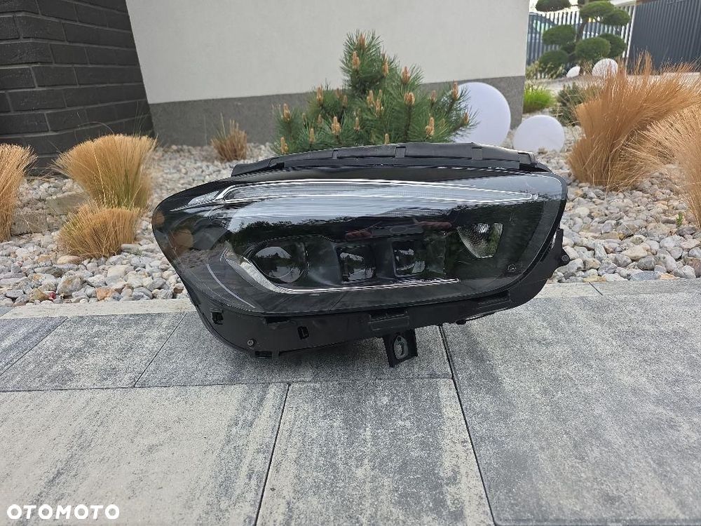 MERCEDES B KLASA 247 Lampa prawa przód Full Led Multibeam A2479068405 - 1
