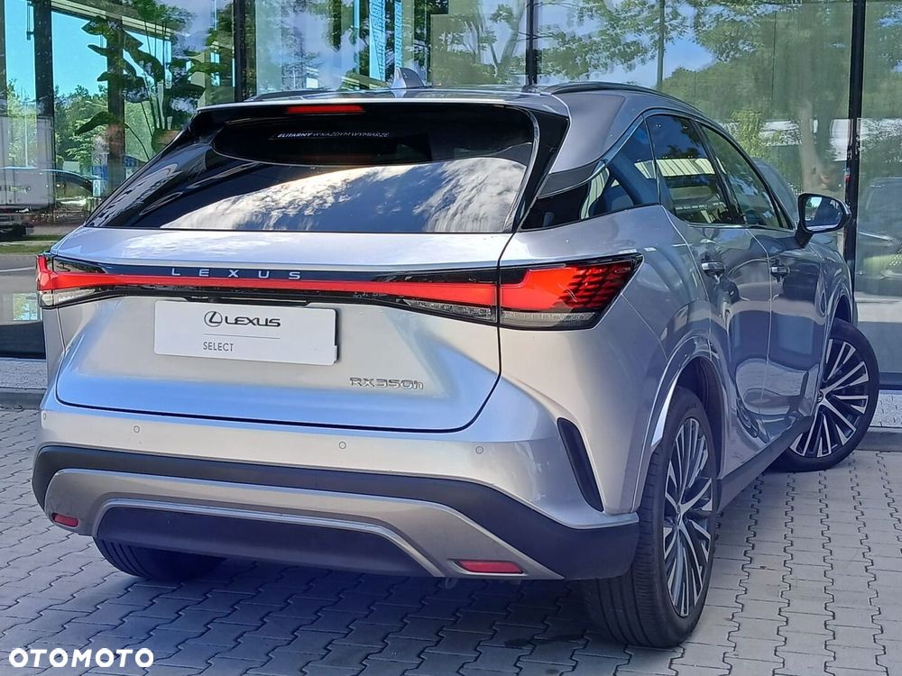 Lexus RX - 12